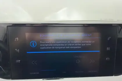 Photo 46 Peugeot 208  PureTech 100 S&S EAT8