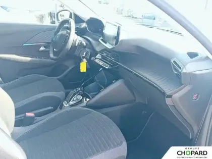 Photo 12 Peugeot 208  PureTech 100 S&S EAT8