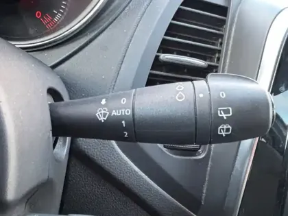 Photo 19 Renault Captur  dCi 90 EDC