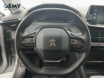 Photo 15 Peugeot 208  PureTech 100 S&S BVM6