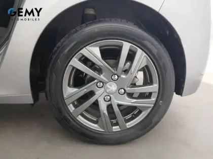 Photo 10 Peugeot 208  PureTech 100 S&S BVM6