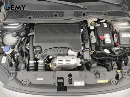 Photo 11 Peugeot 208  PureTech 100 S&S BVM6