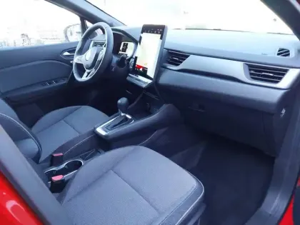 Photo 11 Renault Captur  E-Tech full hybrid 145 ch