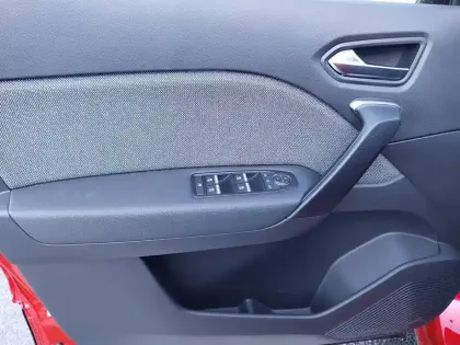 Photo 10 Renault Captur  E-Tech full hybrid 145 ch