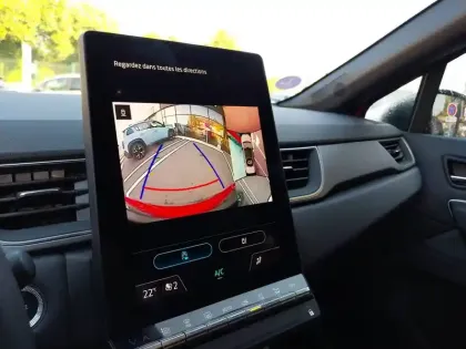 Photo 21 Renault Captur  E-Tech full hybrid 145 ch