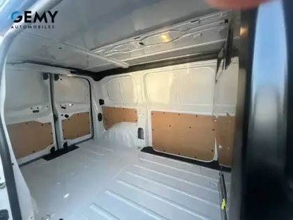 Photo 9 Peugeot Expert  FGN M BLUEHDI 145 S&S EAT8