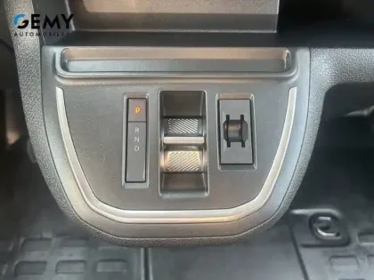 Photo 14 Peugeot Expert  FGN M BLUEHDI 145 S&S EAT8