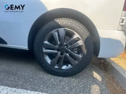 Photo 27 Peugeot Expert  FGN M BLUEHDI 145 S&S EAT8