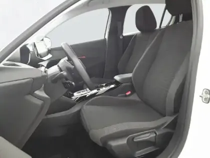 Photo 10 Peugeot 208  Electrique 50 kWh 136ch