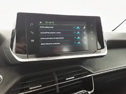 Photo 17 Peugeot 208  Electrique 50 kWh 136ch