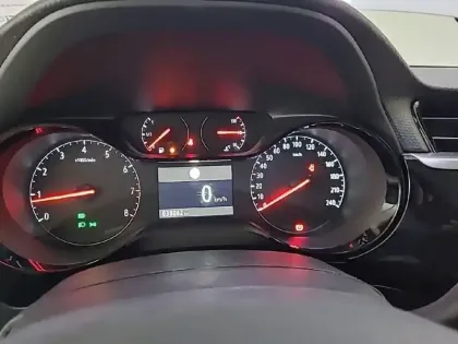 Photo 29 Opel Corsa  1.2 Turbo 100 ch BVM6