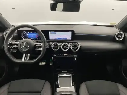 Photo 93 Mercedes Classe A  200 d 8G-DCT