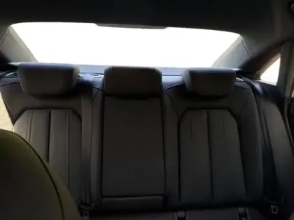 Photo 31 Audi A3  Berline 30 TFSI 110