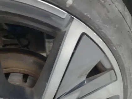 Photo 16 Peugeot 208  PureTech 130 S&S EAT8