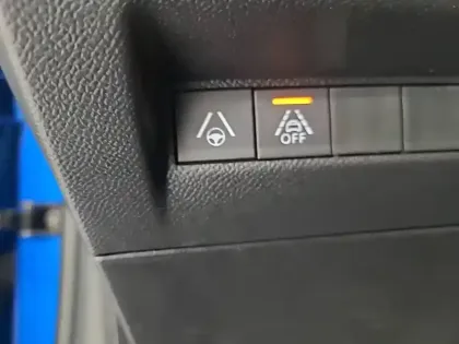 Photo 13 Peugeot 208  PureTech 130 S&S EAT8