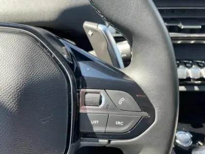 Photo 12 Peugeot 3008  HYBRID 225ch Allure Pack e-EAT8