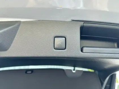 Photo 18 Ford Kuga 2.5 Duratec 243ch Hybride Rechargeable Active X Powershift