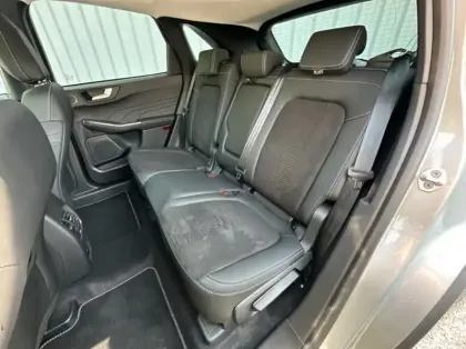 Photo 8 Ford Kuga 2.5 Duratec 243ch Hybride Rechargeable Active X Powershift