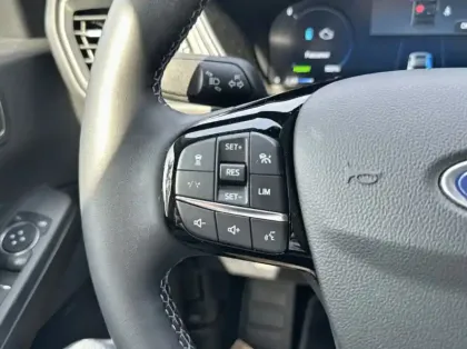 Photo 16 Ford Kuga 2.5 Duratec 243ch Hybride Rechargeable Active X Powershift