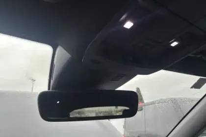 Photo 18 Peugeot 3008  Hybrid 145 e-DCS6