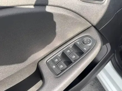 Photo 24 Renault Clio  SCe 65