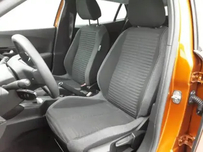Photo 41 Peugeot 2008  PureTech 100 S&S BVM6