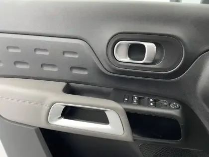 Photo 94 Citroën C5 aircross  Hybride Rechargeable 225 S&S e-EAT8