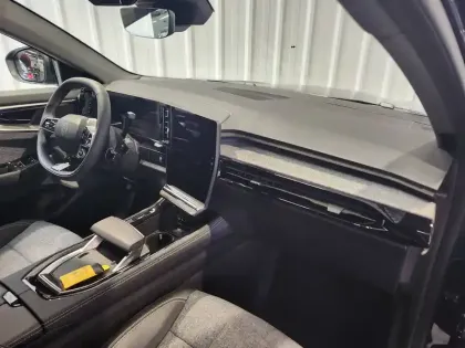 Photo 8 Renault Espace  E-Tech full hybrid 200 GSR2