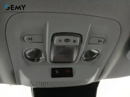 Photo 20 Peugeot 2008  1.2 PureTech 130ch S&S BVM6