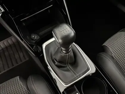 Photo 16 Peugeot 2008  BlueHDi 110 S&S BVM6