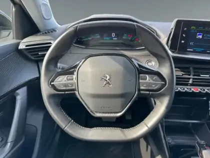 Photo 11 Peugeot 2008  e- 136ch Active