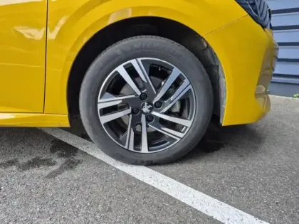 Photo 7 Peugeot 208  1.2 PureTech 100ch S&S Style