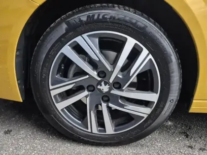 Photo 21 Peugeot 208  1.2 PureTech 100ch S&S Style