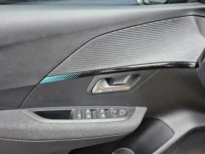 Photo 27 Peugeot 208  1.2 PureTech 100ch S&S Style