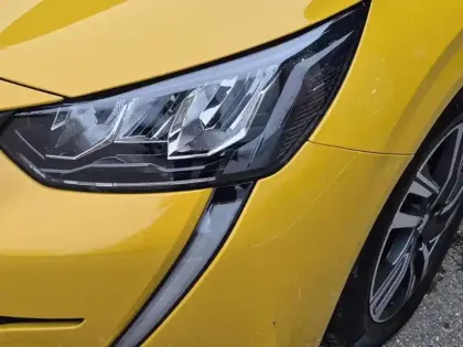 Photo 24 Peugeot 208  1.2 PureTech 100ch S&S Style