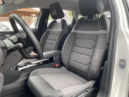 Photo 14 Citroën C4 III BlueHDi 130 S&amp;S EAT8 Feel Pack