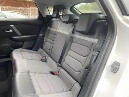 Photo 15 Citroën C4 III BlueHDi 130 S&amp;S EAT8 Feel Pack