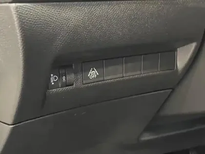 Photo 10 Peugeot 2008 Gén. II Ph1 NG Active 5