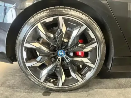 Photo 7 BMW Serie 5 Série 5 i5 M60 601ch xDrive