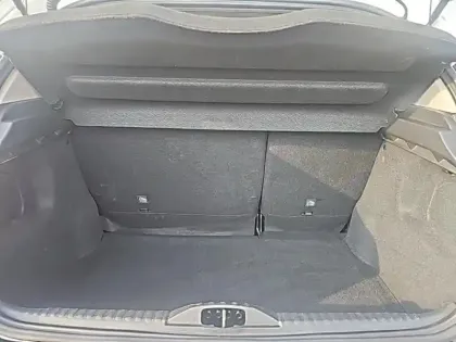 Photo 5 Citroën C3  1.2 PureTech 110ch S&S C-Series 120-121g