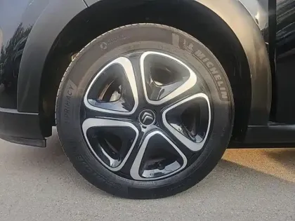 Photo 10 Citroën C3  1.2 PureTech 110ch S&S C-Series 120-121g