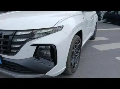 Photo 13 Hyundai Tucson  1.6 T-GDi 265ch PHEV Business BVA6 HTRAC