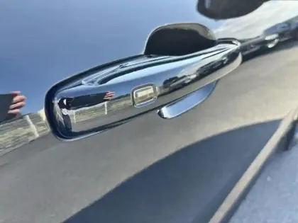 Photo 26 Volvo Xc60  T6 Hybride Rechargeable 253 + 145ch Plus Style Dark Geartronic 8 AWD