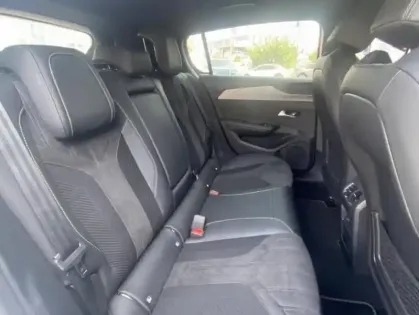 Photo 24 Peugeot 308 III PureTech 130 S&amp;S EAT8 GT