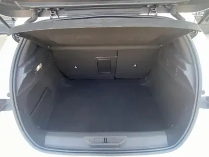 Photo 17 Peugeot 308 III PureTech 130 S&amp;S EAT8 GT