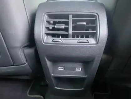 Photo 28 Peugeot 308 III PureTech 130 S&amp;S EAT8 GT