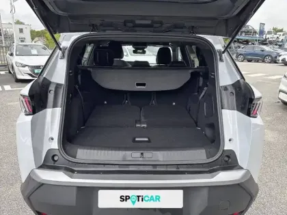Photo 46 Peugeot 5008  Electrique 210 ch 73 kWh