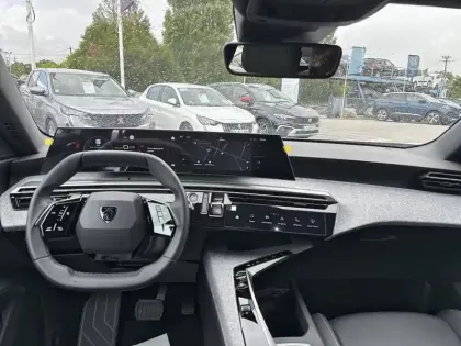 Photo 22 Peugeot 5008 Gén. III Ph1 Allure 5