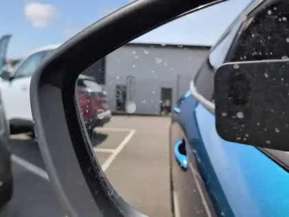 Photo 44 Peugeot 2008  Hybrid 145 e-DCS6