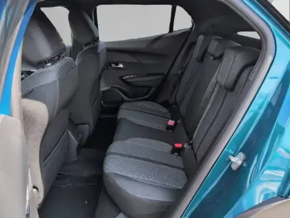 Photo 34 Peugeot 2008  Hybrid 145 e-DCS6